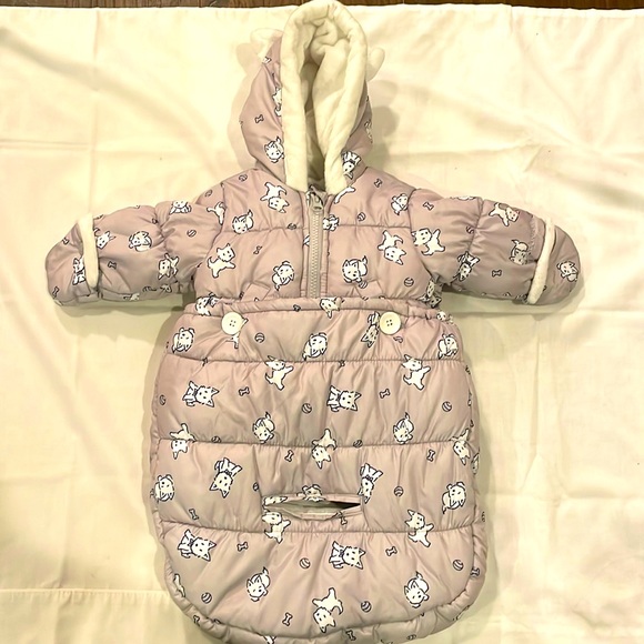 LONDON FOG Newborn Baby Girl or Baby Boy Puffer Snow Suit 0-6 Months - Picture 1 of 10